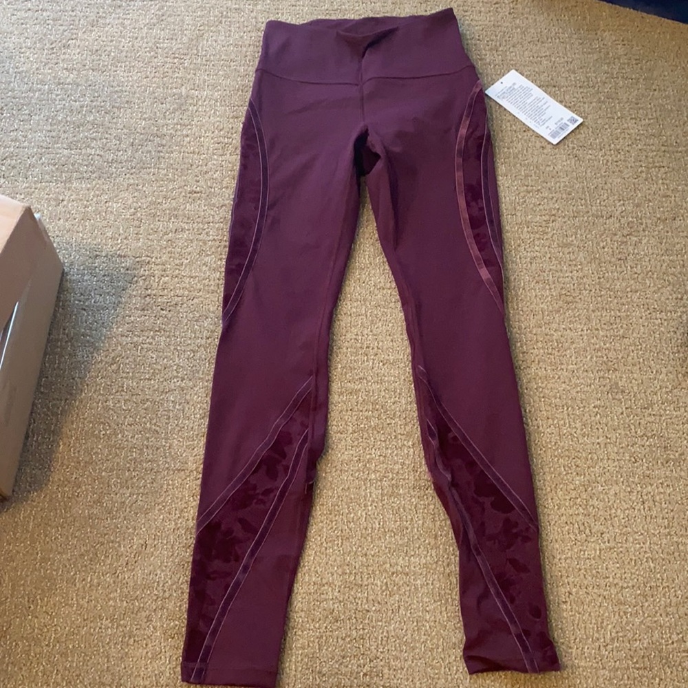 Lululemon Wunder Under HR tight flocked
